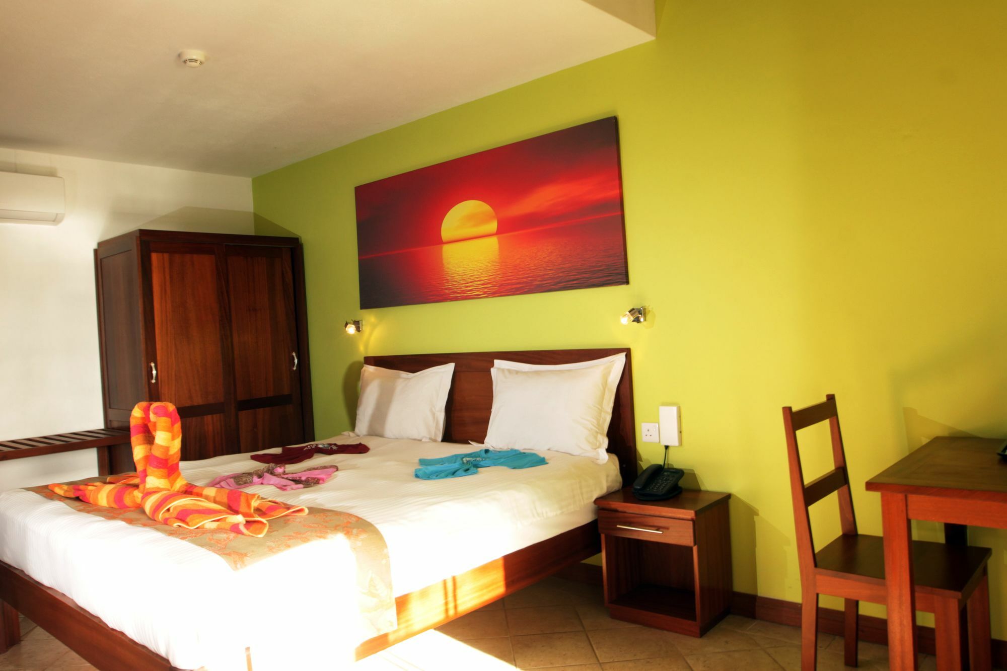 Sunset Reef Resort & Spa Pointe aux Piments Ngoại thất bức ảnh